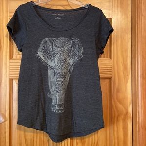 Lucky brand short sleeve t shirt.